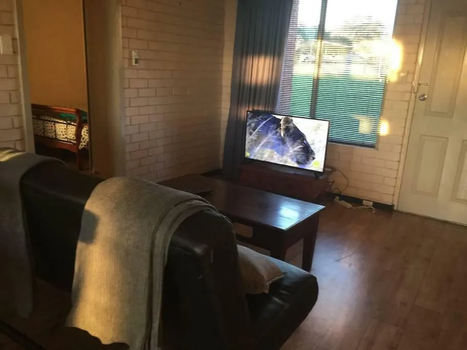 Affordable Apartment Close To City And Beaches Perth
